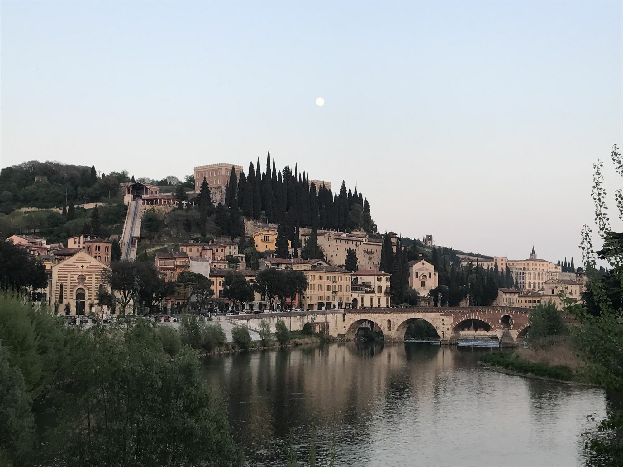 L'Angolino Nascosto Verona Luaran gambar